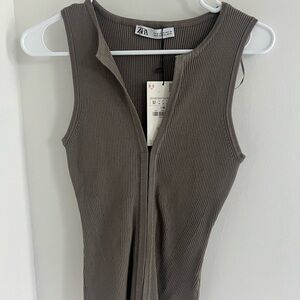 NWT Zara Brown Ribbed Sleeveless Zipper Top